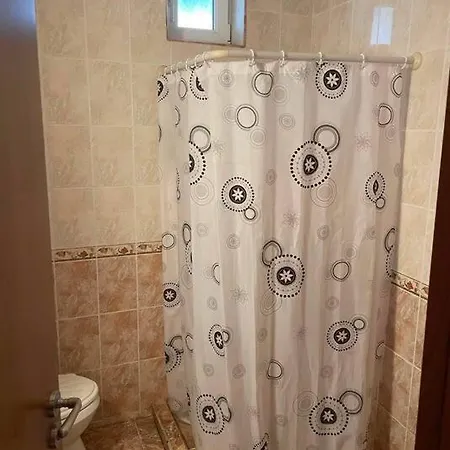 1 Bed Apt, Close To Apartment Ravda