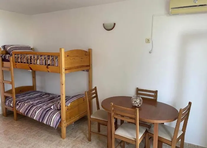 アパート 1 Bed Apt, Close To *